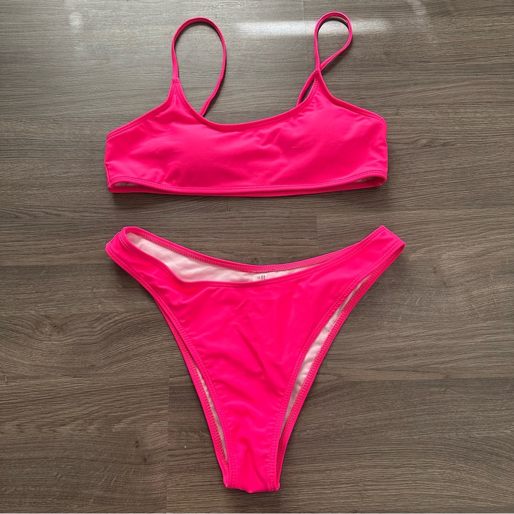 scoop neck bikini